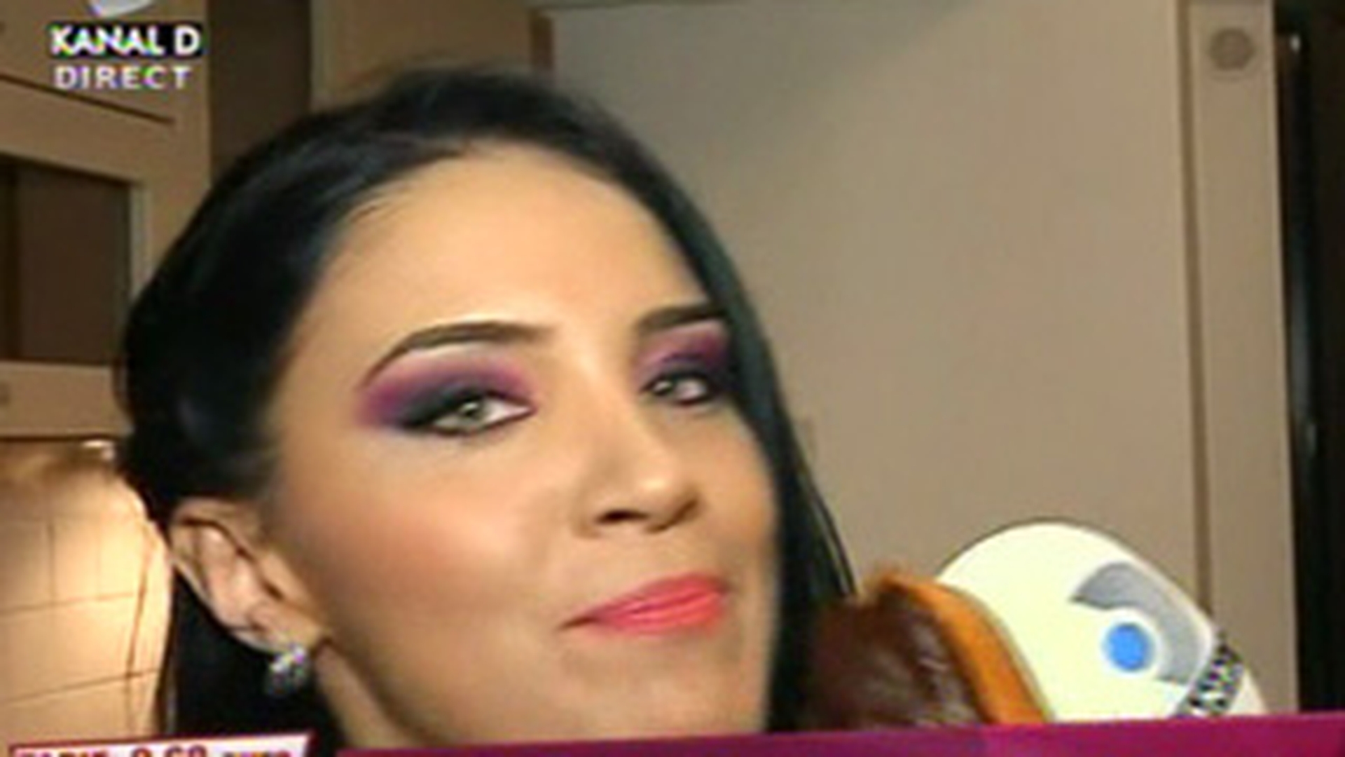 VIDEO Adelina Pestritu a uitat de dieta! Uite cum infuleca un ecler!