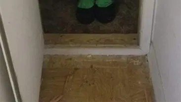 Și-a cumpărat o casă nouă și a găsit o ușă secretă. Când a deschis-o, a rămas fără cuvinte. Ireal ce era înauntru