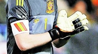 Socializare, socializare, dar sa stim si noi. Facebook si Twitter au adus cenzura la Euro 2012
