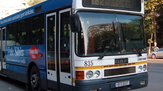 Accident in centrul Constantei! Un autobuz a lovit doua masini!