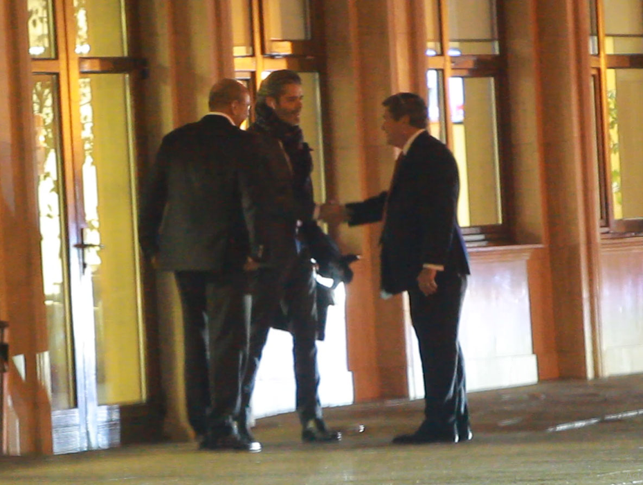 Cozmin Gușă, într-o discuție cu Michael Peters și Mark Robertson, la Aeroportul Băneasa