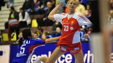 Cu cine a inlocuit-o Cristi Bud pe Gabriella Szucs, sexy handbalista de la Baia Mare! S-a insurat cu o blonda si...