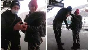 Cum au apărut Alexandra și Ionuț Bodi, în gara din Sinaia. Călătorii și-au dat coate atunci când i-au văzut
