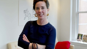 Designerul Kate Spade s-a sinucis. A fost găsită spânzurată în propria locuință