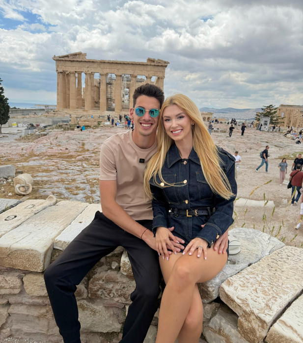Andreea Bălan și-a sărbătorit soțul într-un mod special. Ce i-a transmis lui Victor Cornea la 33 de ani