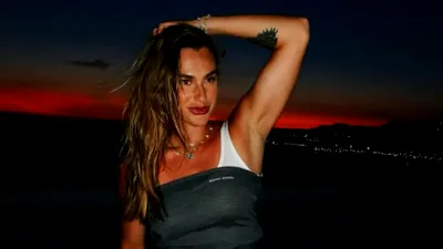 S-a încins! Aryna Sabalenka a postat imagini cu ea în bikini alături de iubitul milionar și musculos, din vacanța de cuplu