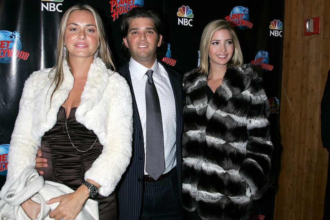 Vanessa Trump, Donald Trump Jr si Ivanka Trump in 2005. Foto: Profimedia