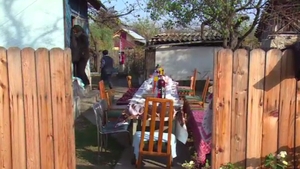 Așa ceva doar la noi poți să vezi! Priveghi transformat în ring de box. De la ce a pornit scandalul general