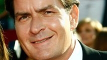 Charlie Sheen acuzat ca a amenintat cu moartea un barbat. "O sa-i zbor creierii!"