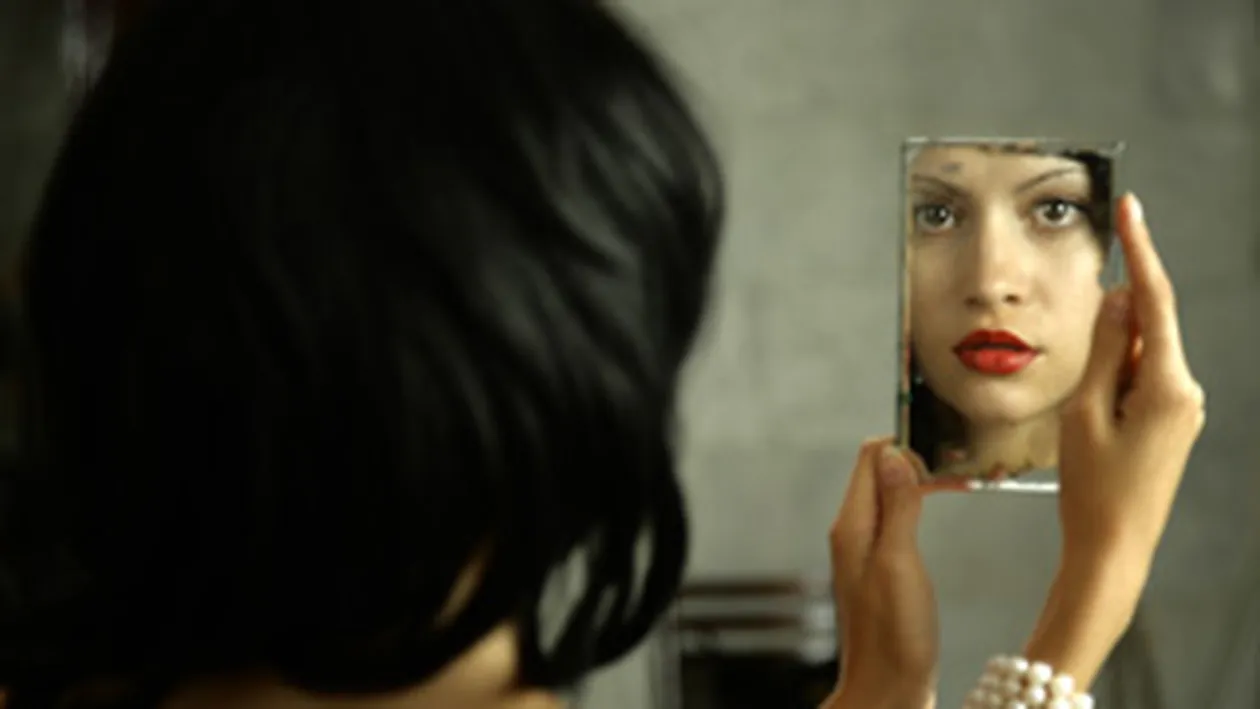 Arta Feng Shui! Nu tine oglinizi in dormitor daca vrei sa nu te insele!