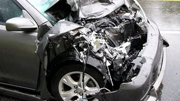 Un mort si un ranit grav pe DN71, din cauza unui tanar fara permis de conducere