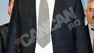 Politicianul bataus, nevoit sa isi cumpere haine noi Nu intra in casa de frica sotiei!