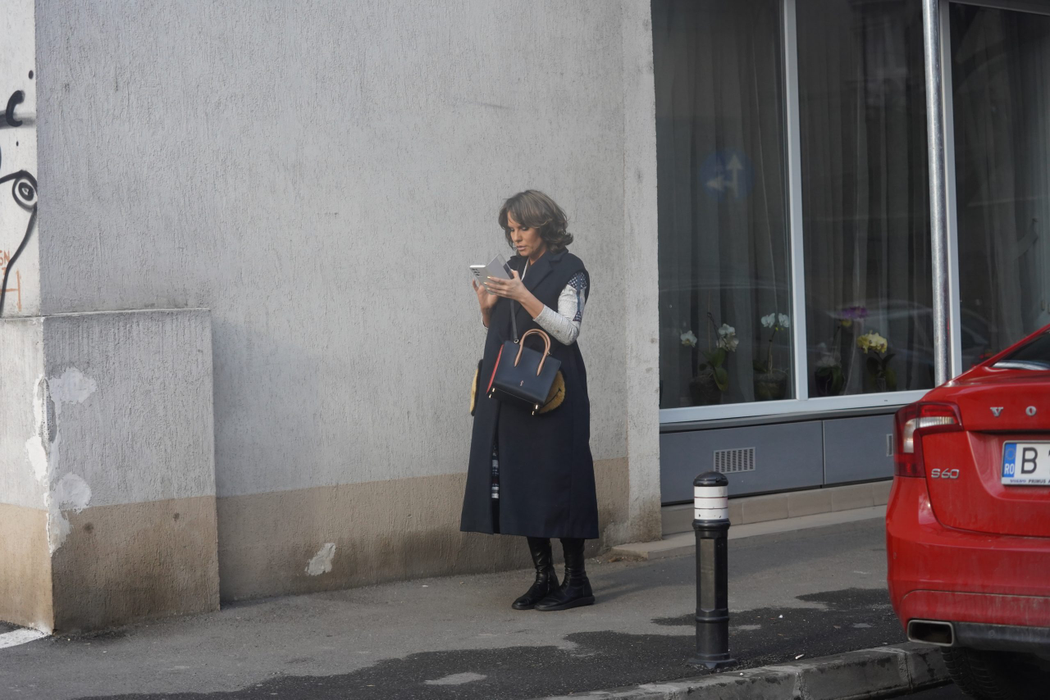 Anna Lesko se îndreaptă către salonul de înfrumusețare (Foto: CANCAN.RO)