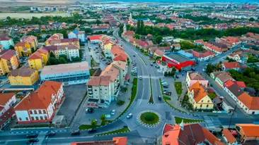Orașul mic din România în care toți tinerii vor să se mute. Își găsesc rapid locuri de muncă bine plătite