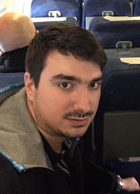 "Prinţişorul mezelurilor" toacă banii rămaşi de pe urma tatălui său