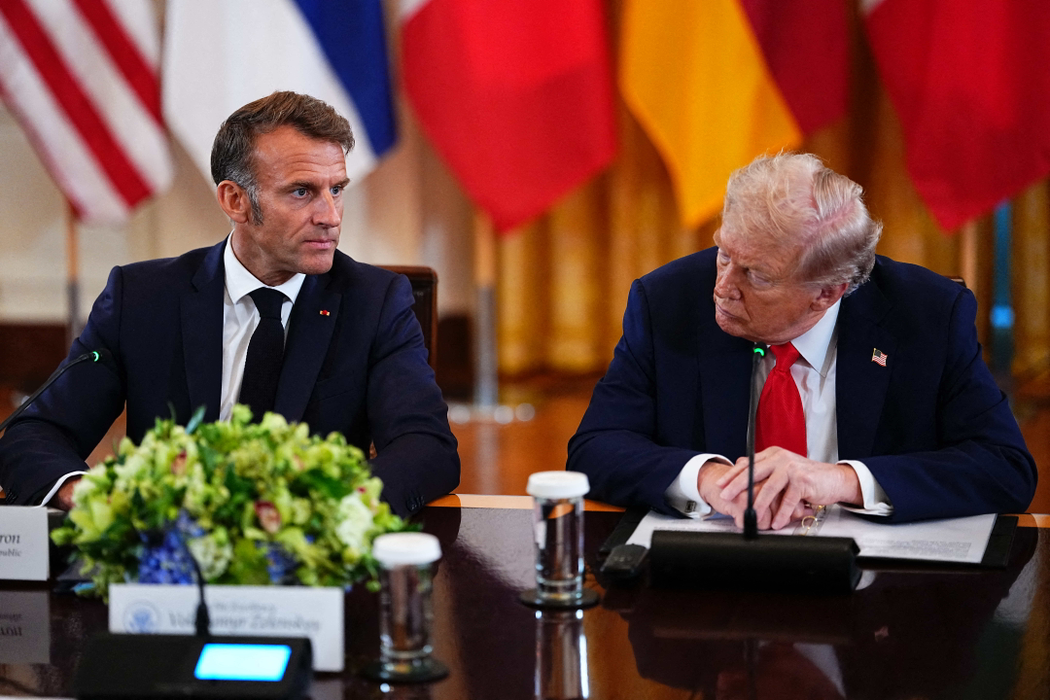Donald Trump şi președinte francez Emmanuel Macron-sursă foto: hepta