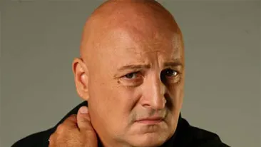 Un spectacol de la Nottara, suspendat din cauza problemelor de sanatate ale lui Constantin Cotimanis