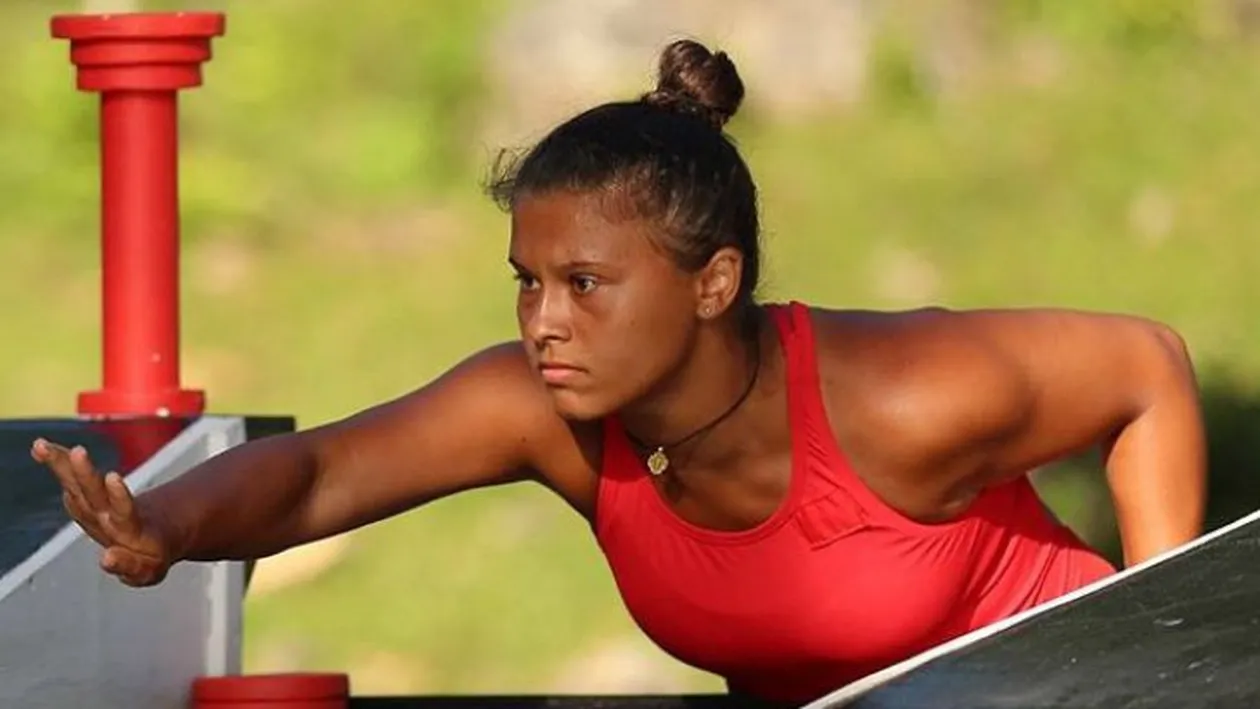 Adevărul despre “telefonul suspect“ cu care a fost surprinsă Diana Bulimar! A încălcat sportiva regulile show-ului?