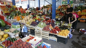 Alimentul de bază care o să apară în piețe la prețul de 100 de lei. Fermierii români au avut cheltuieli record