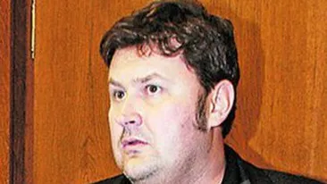 Un prieten a trait sub teroarea gripei porcine dupa ce a vorbit cu actorul: Toni Tecuceanu scuipa sange