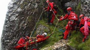 Salvamontiştii din Buşteni intervin pentru recuperarea unui cadavru dintr-o râpă