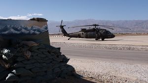 Panică în Afganistan. Peste 80 de talibani au fost uciși în urma unor bombardamente