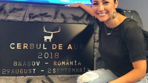 Cum au fost surprinși Andra și Măruță în culisele Festivalului Cerbul de Aur