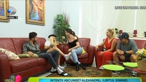 Scandal monstru în emisiunea Andreei Mantea, ”Te vreau lângă mine!” Simina și Roxana, atacuri virulente: ”Nu mă suportă, e geloasă!”