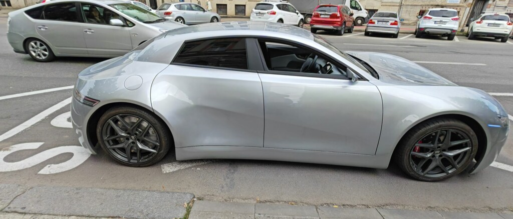 Mașina electrică românească are o autonomie de 300 km