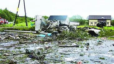 La un pas sa se prabuseasca peste case