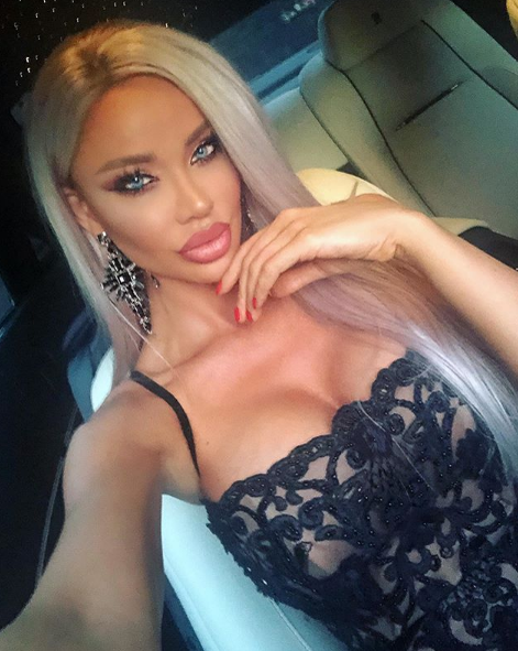 Bianca Drăgușanu vinde bolidul de lux achiziționat acum câteva luni. Câți bani cere blondina pe mașină