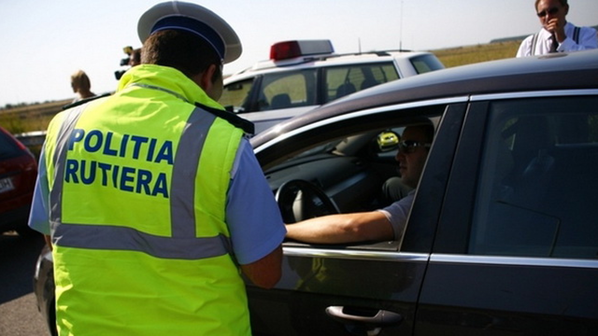 Campion la condus... fara permis! Politistii l-au prins a zecea oara la volan!