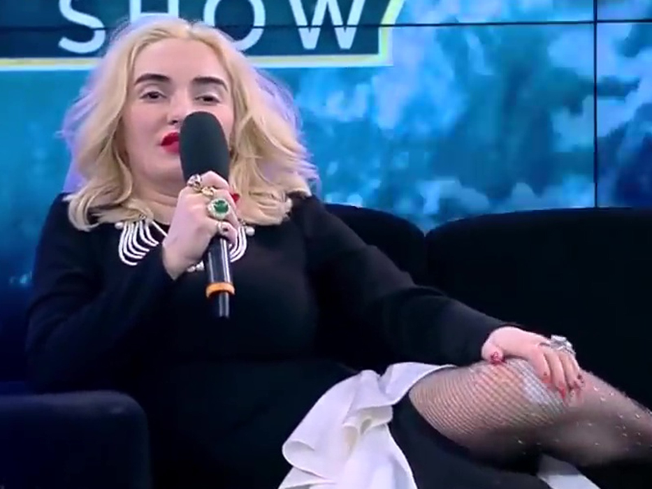 Ana Morodan, în timpul "show-ului" din emisiunea lui Dan Capatos (Foto: captură video)