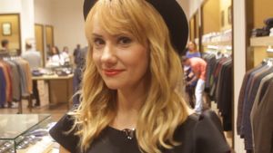 Oana Ioniţă s-a tuns scurt! Fosta "bebeluşă" a spus ce va face cu părul ei din care poate fi făcută o perucă