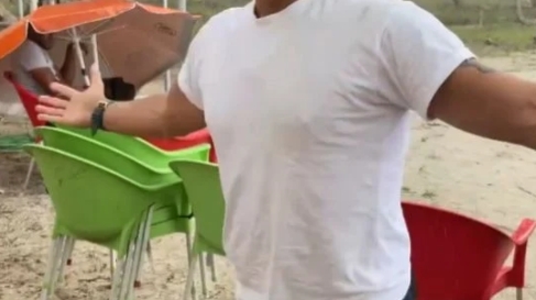Prezentatorul Survivor România, imagini dinaintea uraganului Elsa, care a lovit Republica Dominicană