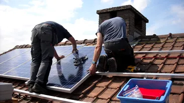 Veste bună pentru cei care vor să-și instaleze panouri solare. Ce schimbare majoră vor face autoritățile
