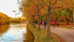 Cât mai durează „vara din octombrie”. Anunțul de ultimă oră făcut de meteorologii români