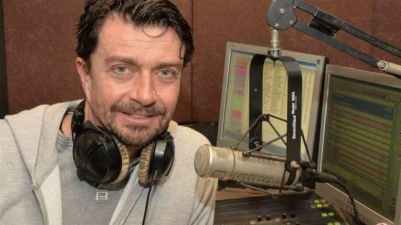 Gavin Ford a murit fulgerător la 65 de ani. Prezentatorul a fost găsit cu mâinile legate la spate în propria casă