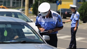 O nouă lege îi pune pe şoferi în alertă! Cei care deţin un permis de conducere s-ar putea întoarce în sălile de examen