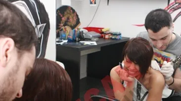 CANCAN de weekend a mers cu Andreea Popescu la salonul de tatuaje