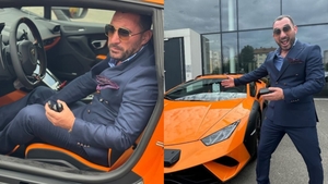Pescobar și-a cumpărat un nou bolid de lux! Suma ireală pe care a plătit-o pentru bijuteria pe 4 roți