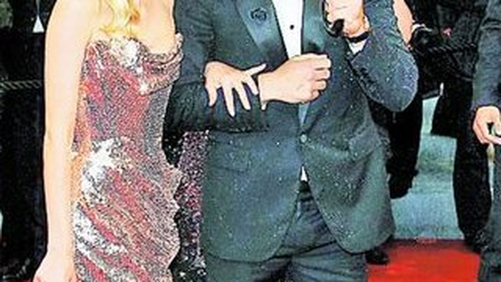 Si melcii, vedete la Cannes dupa o ploaie torentiala. Stralucitori si uzi fleasca