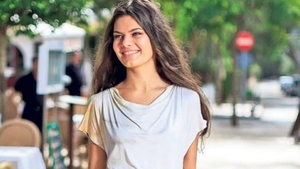 Irinel Columbeanu, PARASIT de bruneta minora care il vizita la Izvorani! Ce s-a intamplat