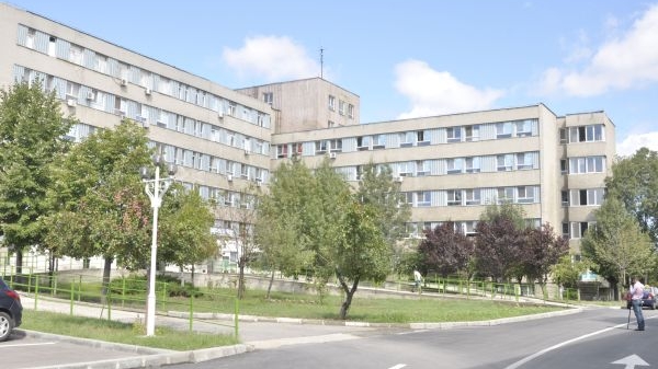 Gest incredibil făcut de un medic, după ce a văzut în ce spital dezafectat a fost internată bunica lui