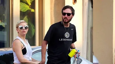 Kate Hudson este însărcinată pentru a treia oară! Primele poze cu burtica de gravidă