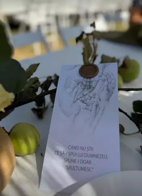 Laura Cosoi și-a botezat cea de-a patra fiică într-un decor de basm. O persoană dragă din viața actriței a lipsit de la marele eveniment