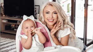 Andreea Bălan este cea mai fericită mămică. Mezina familiei a rostit primul cuvânt