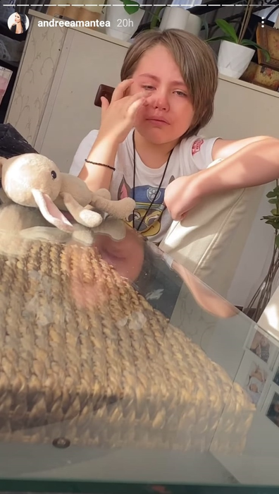 Andreea Mantea, cu sufletul frânt după ce fiul ei i-a făcut o mărturisire în timp ce plângea: “Sună-l pe președinte și spune-i să-l aducă pe Stinky” | FOTO