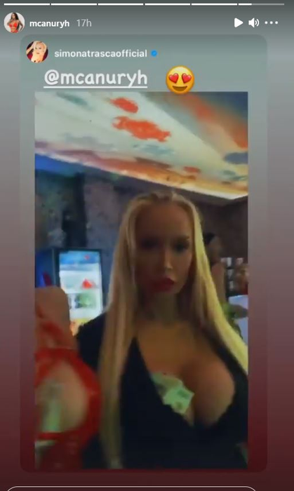 Anuryh și Simona Trașcă au făcut show într-un cazino și au fost răsplătite de clienți instant! Câți bani li s-au băgat în sutien | FOTO