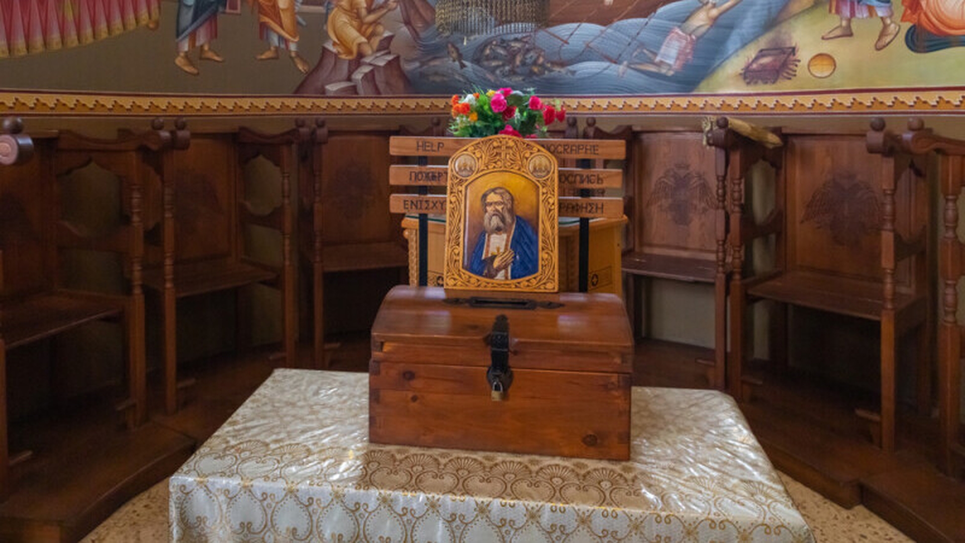 O româncă, în vârstă de 36 de ani, a fost arestată după ce a furat din cutia milei. Ce metodă ingenioasă avea